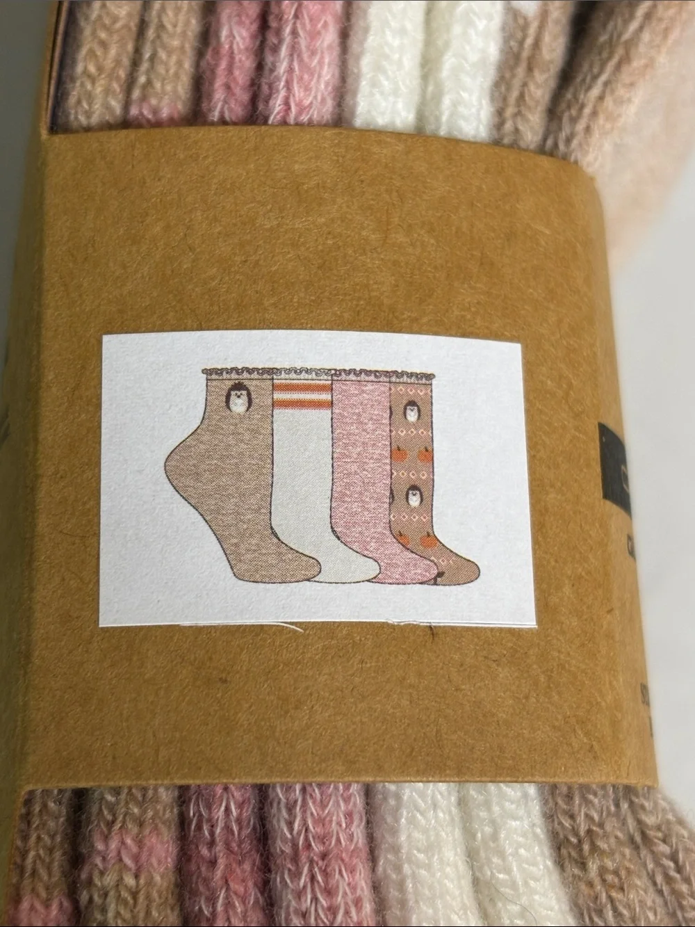 New Born Socks Women’s 4 Pair Brown Wool Blend Quarter Sock Casual Fall Hedgehog